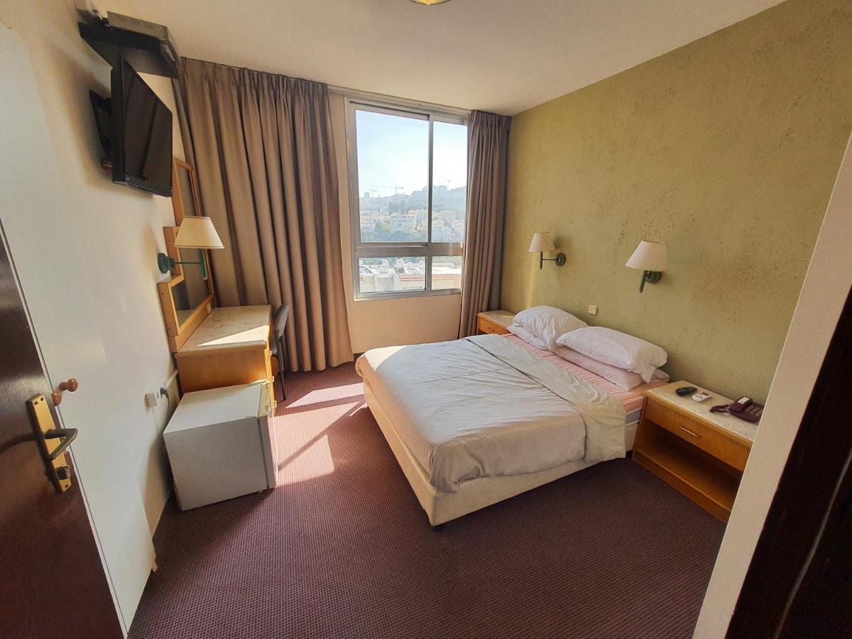 Marom Hotel Haifa Exteriör bild