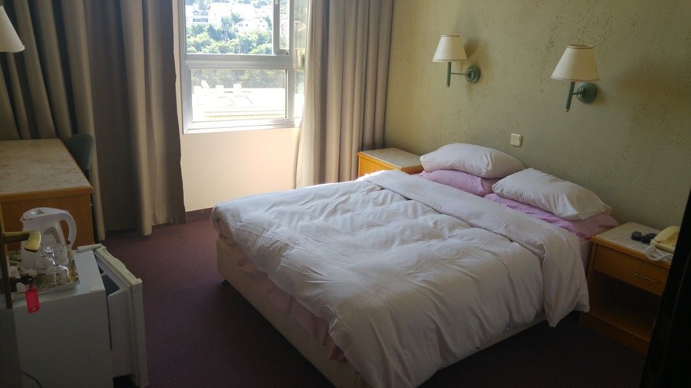 Marom Hotel Haifa Exteriör bild